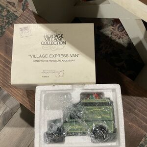 Green Village Express Van dept 56 new